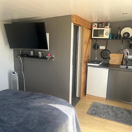 Adorable Tiny House In Reykjavik Villa Luaran gambar